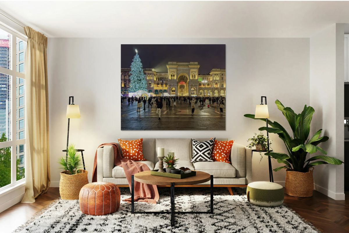 Milan. Italy. Milans Galleria Vittorio Emanuele II illuminated 