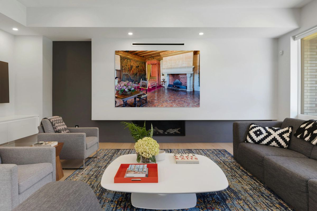 Visit the interiors of Chateau de Chenonceau in France during th