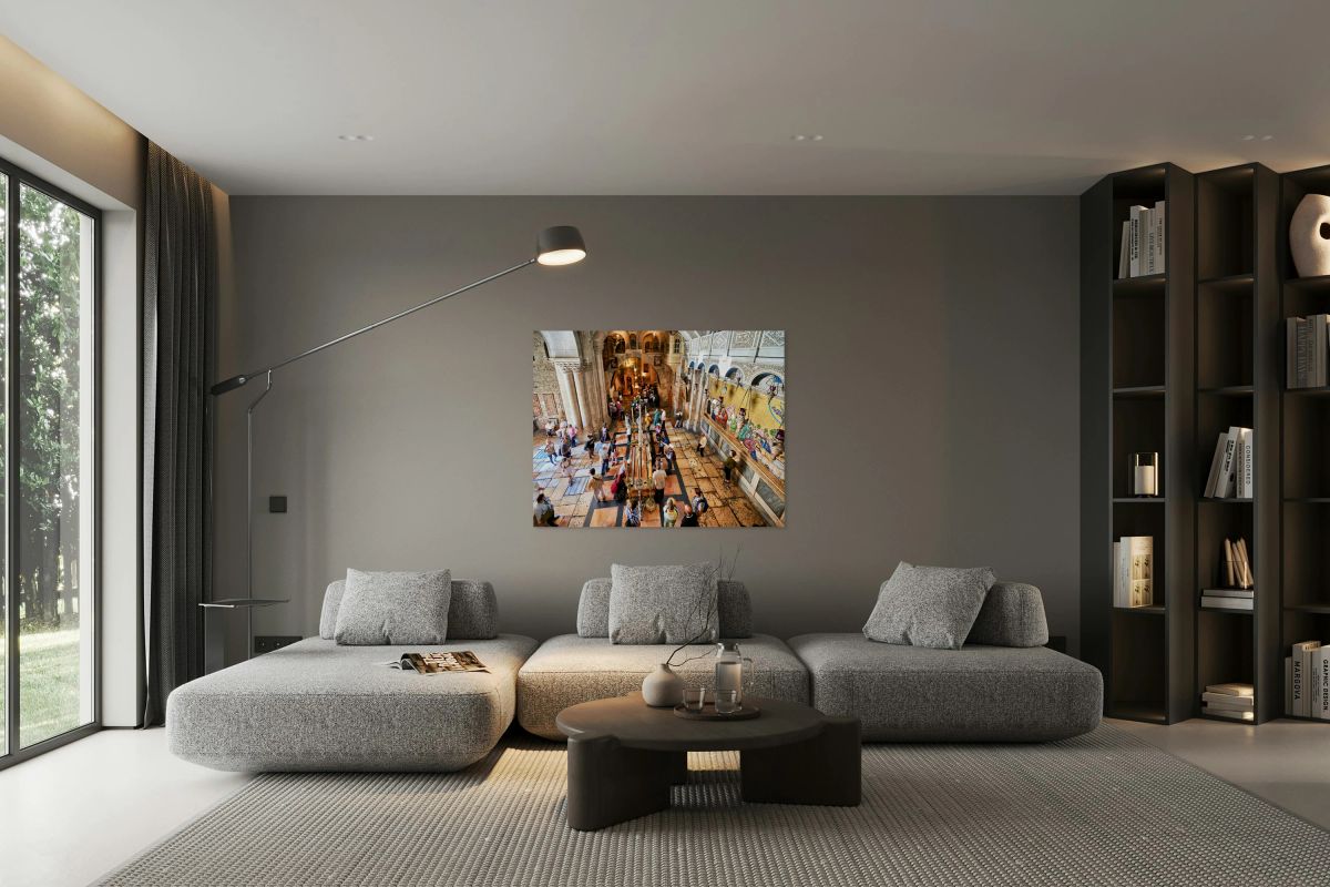 Visit to the church of the holy sepulchre in jerusalem