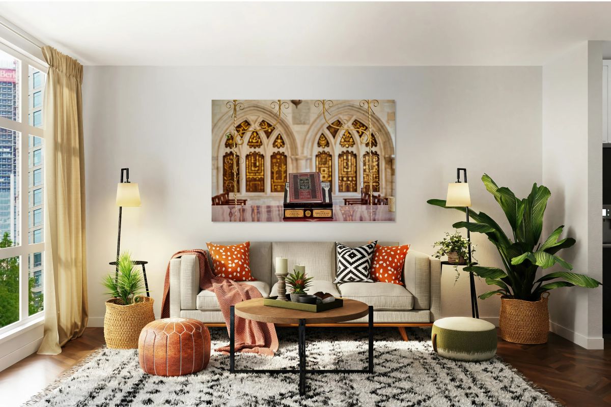 Four Sephardic synagogues in Jerusalem show traditional Jewish c