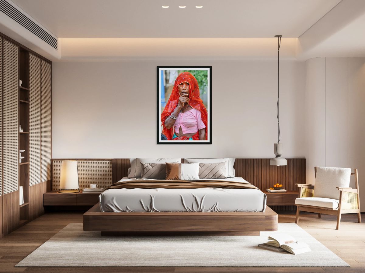 Portrait of woman in traditional dress from Mandawa Rajasthan