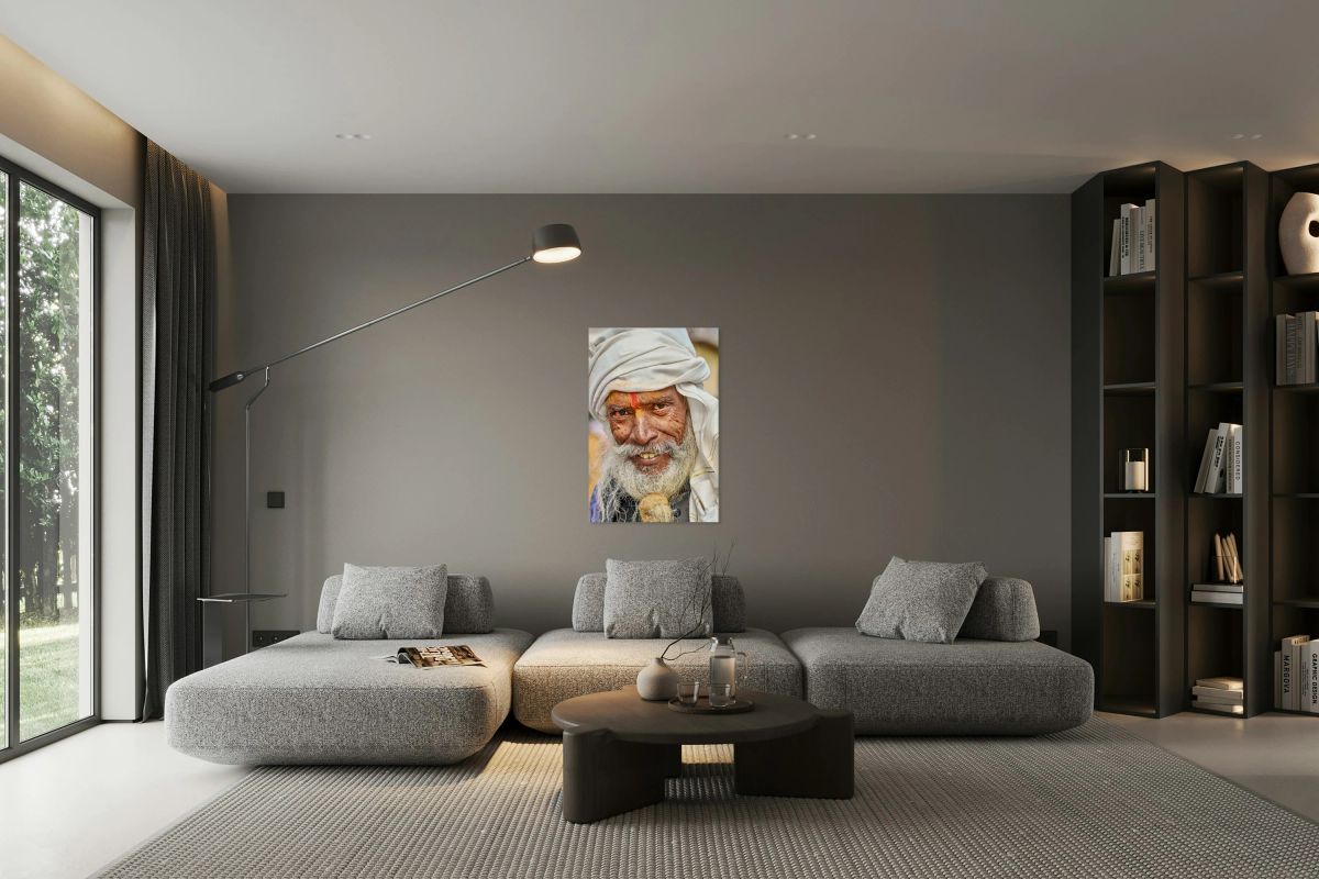 Man with white beard and turban in Orchha Madhya Pradesh India