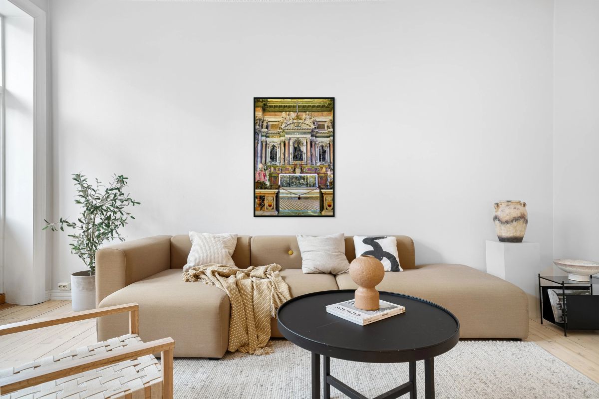 Visit to Naples Cathedral with altar and decorations