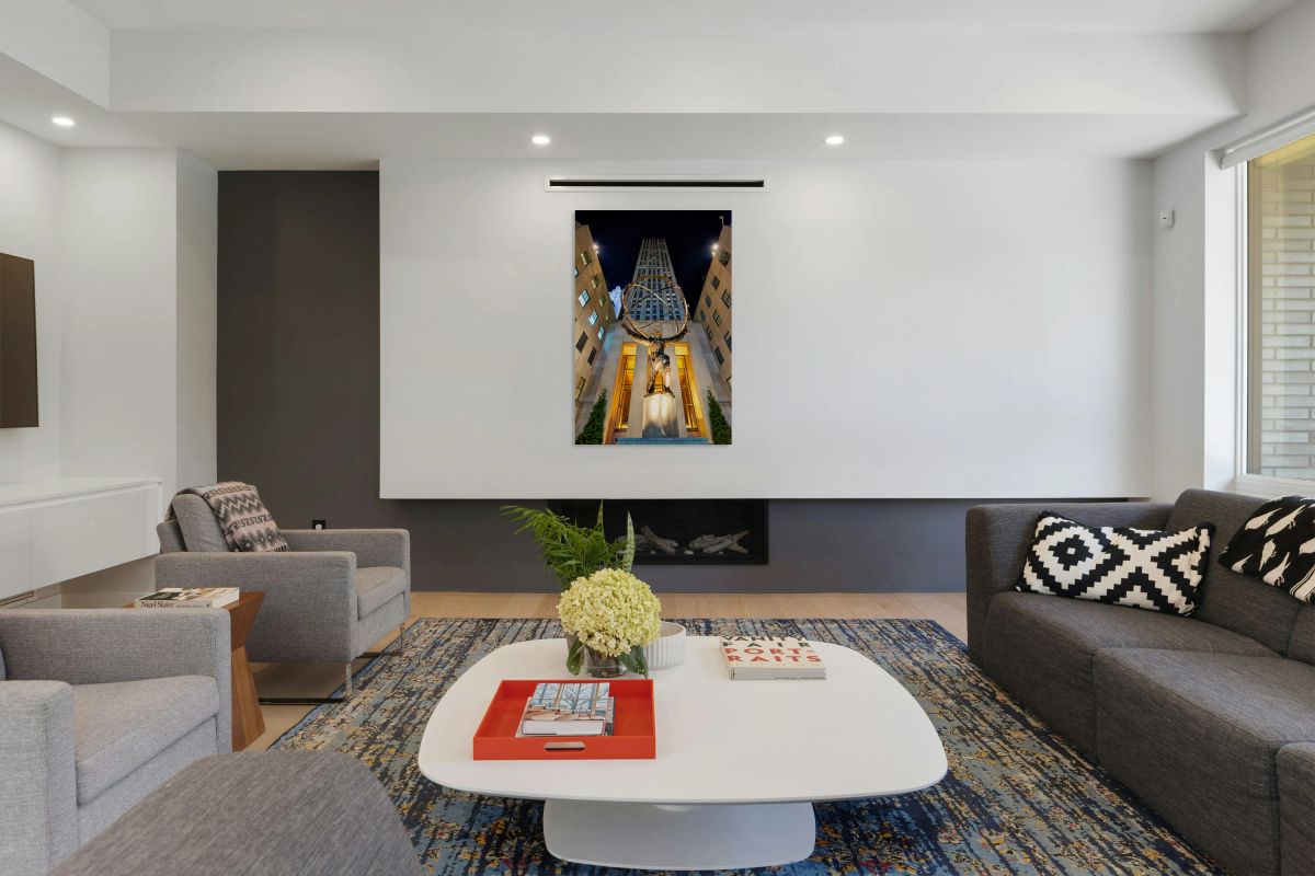 Statue of atlas at rockefeller center in manhattan new york