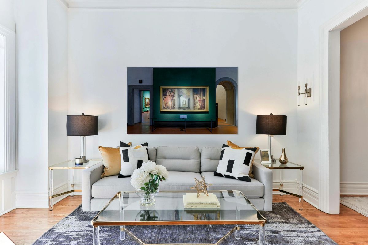 Artwork display in Uffizi Gallery featuring Veroneses Annunciat