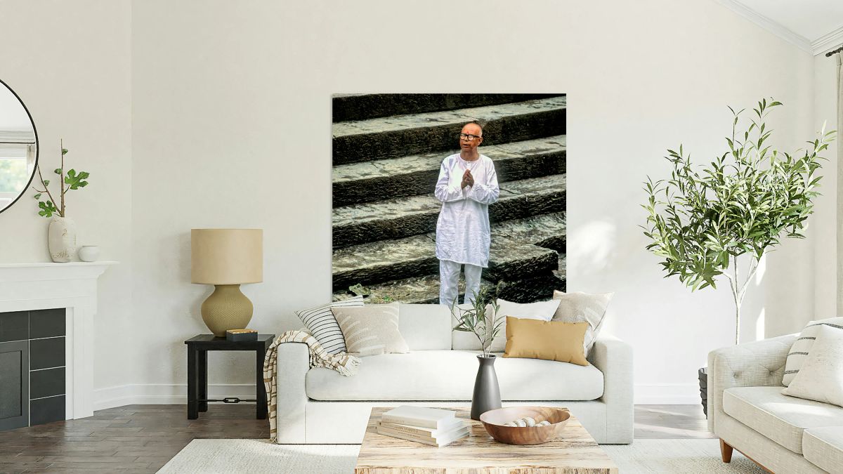 Pilgrim praying at Pashupatinath temple in Kathmandu Nepal