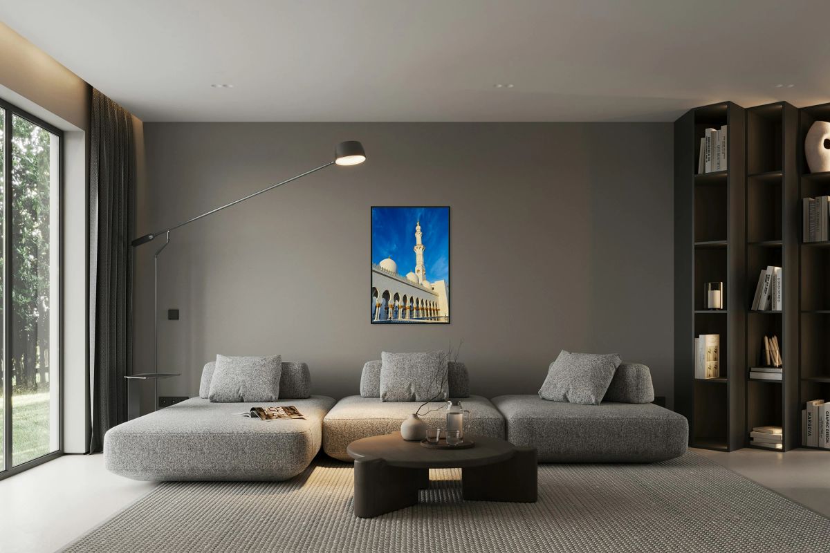 Sheikh Zayed Grand Mosque in Abu Dhabi under blue sky