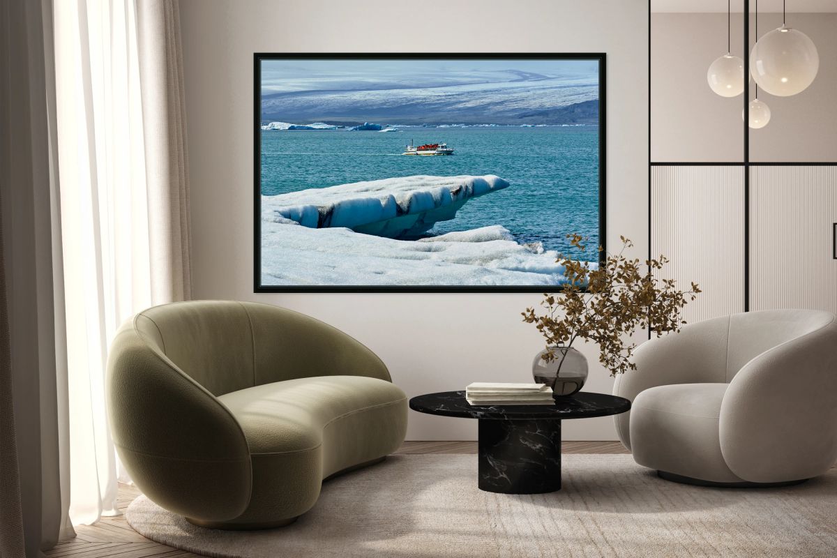 Visit to Jokulsarlon Glacier Lagoon in Iceland with boat tour