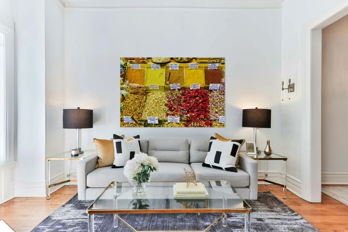 Visit to Grand Bazaar in Istanbul with colorful spices