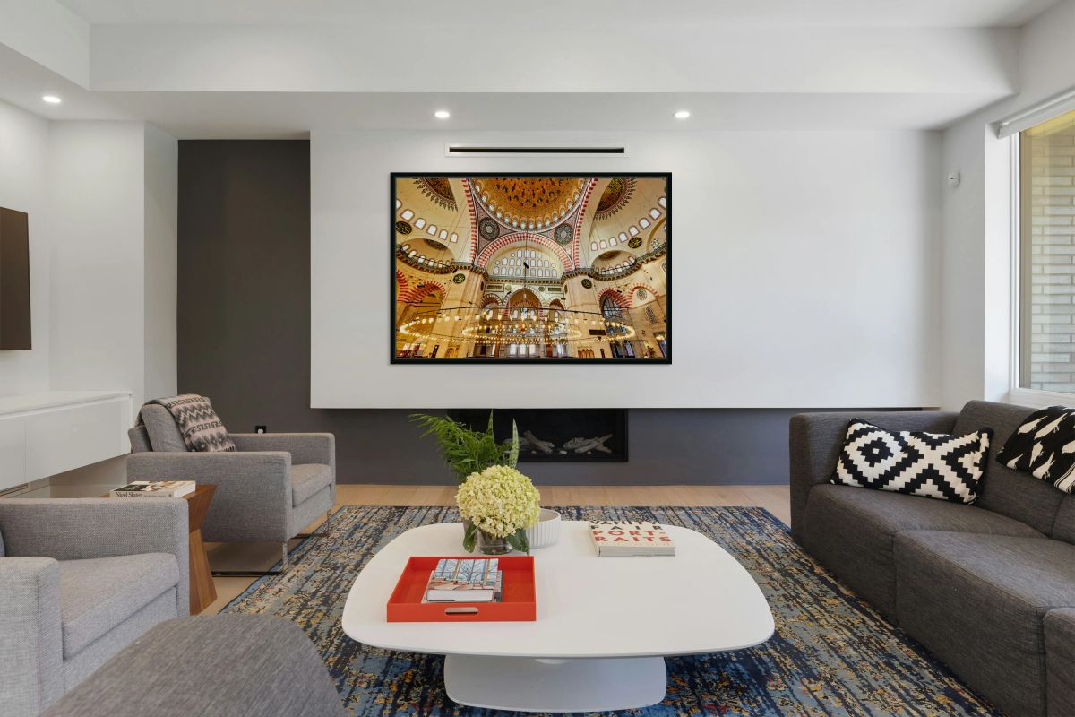 Ceiling light fixtures in Istanbuls Suleymaniye Mosque