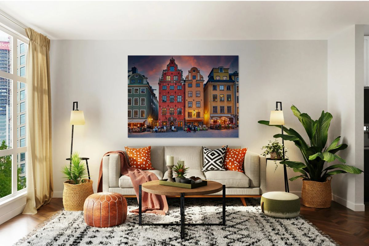 Stortorget square in Gamla Stan shows evening gatherings