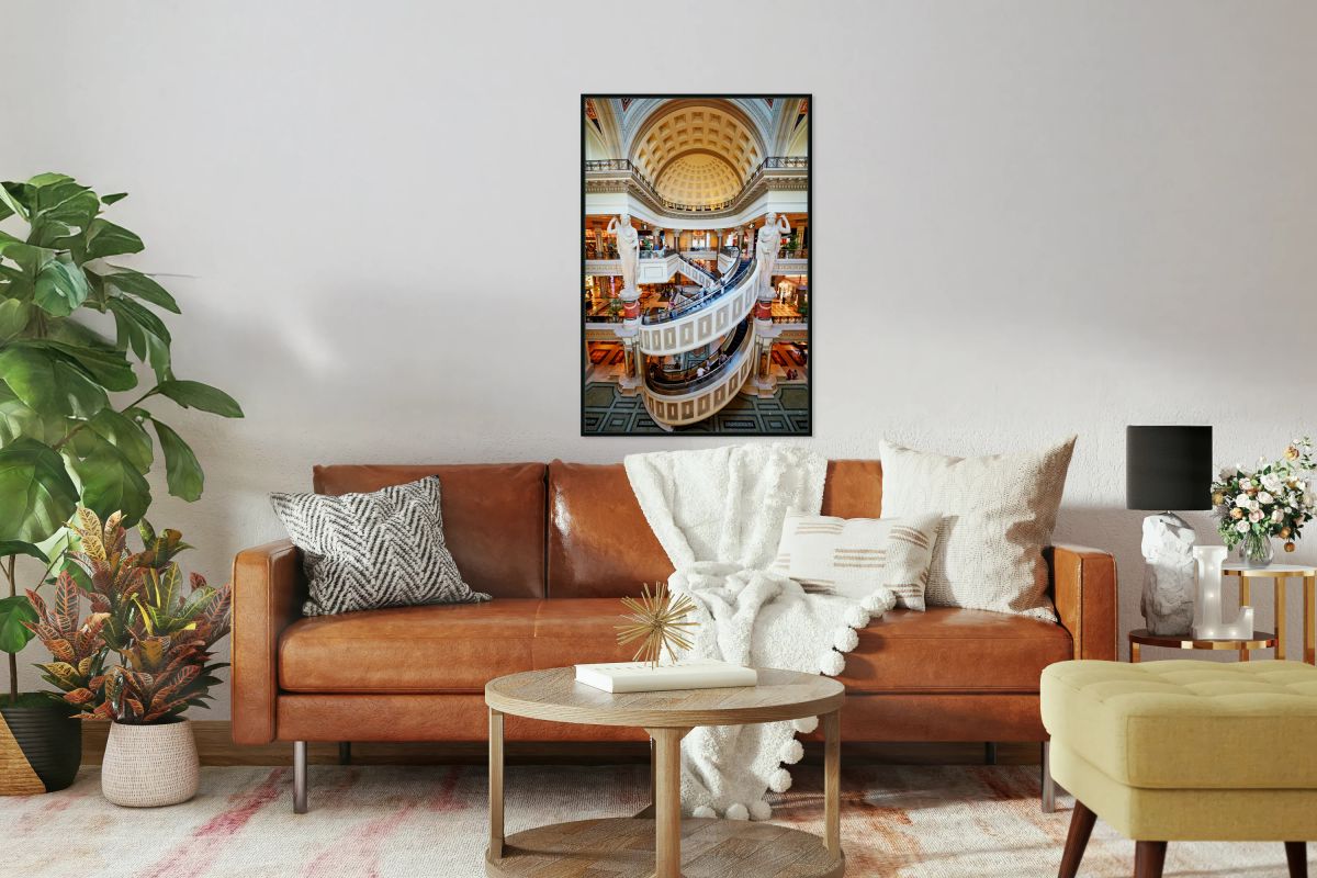 Shopping experience in Caesars Palace Mall in Las Vegas