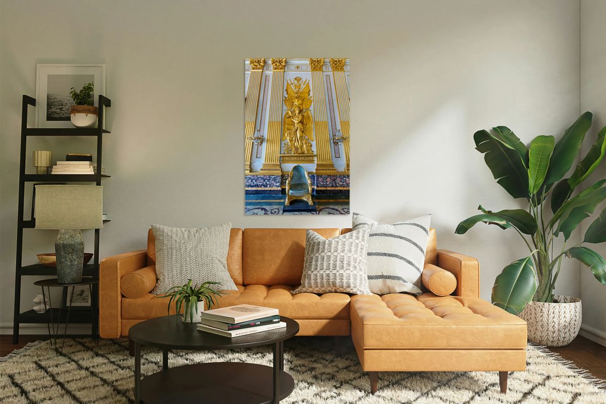 Visit to the hall of astrea in caserta royal palace