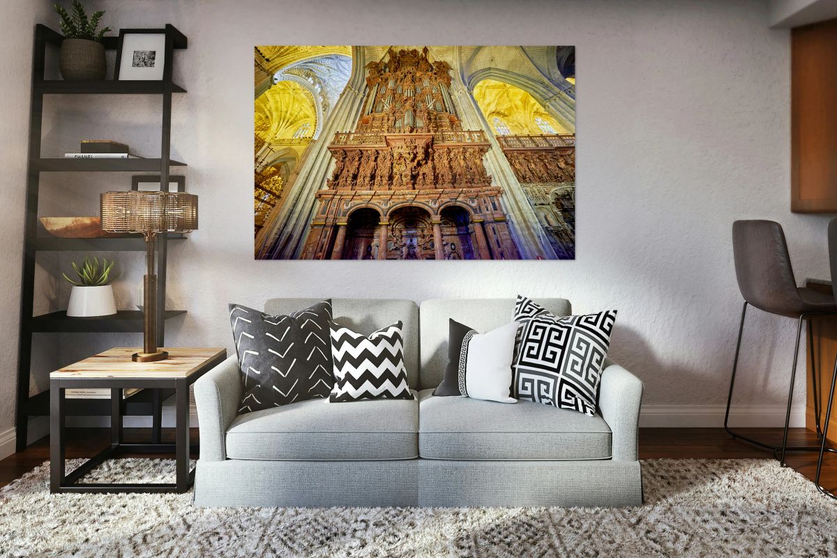 History of la giralda cathedral in seville spain