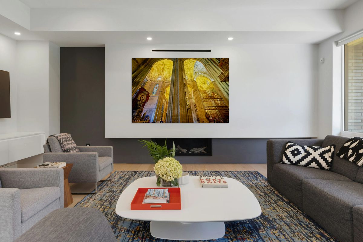 Explore la giralda cathedral in seville spain