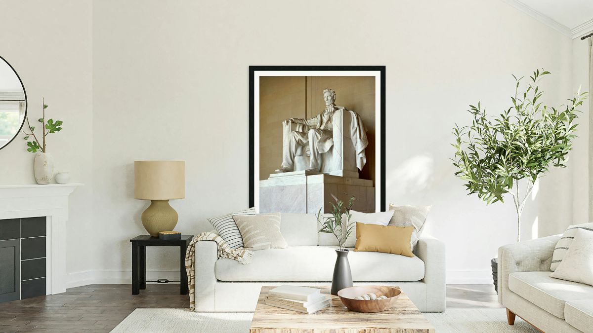 Lincoln Memorial statue in Washington DC