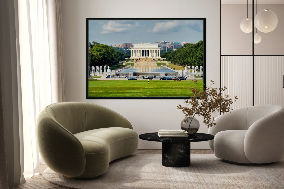 Lincoln memorial from national mall in washington d.c