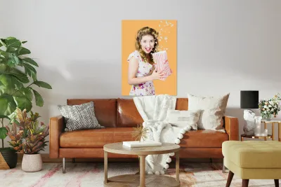 Shock horror pinup girl watching scary movie Reproduction