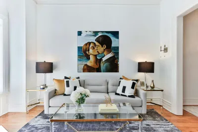 The Kiss Reproduction