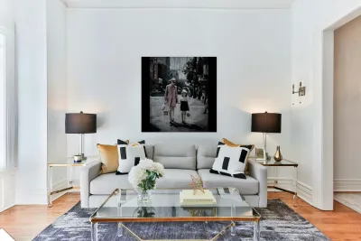 Sidewalk Stories Reproduction