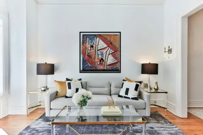 1823 8K Reproduction