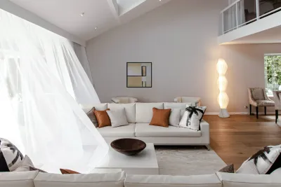 2111 8K Reproduction