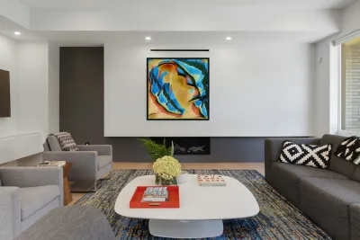 2158 8K Reproduction