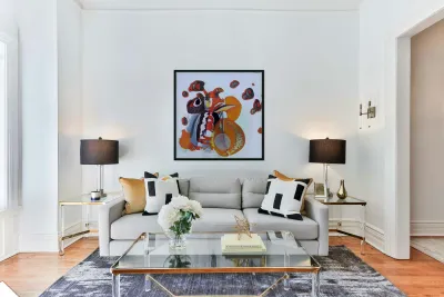 2246 8K Reproduction