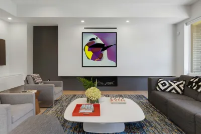 3118 8K Reproduction