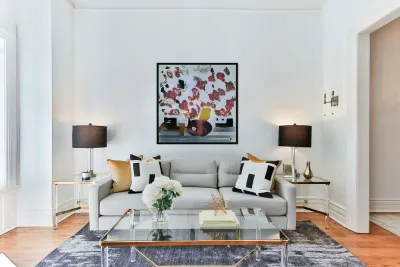 3711 8K Reproduction