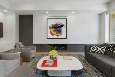 3992 8K Reproduction