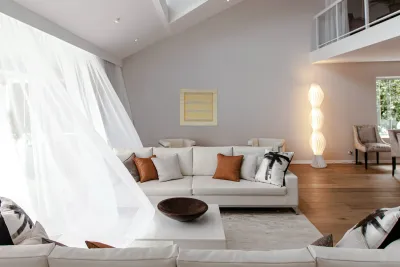 Agnes Martin    43 Reproduction