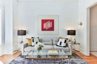 Josef Albers    24 Reproduction