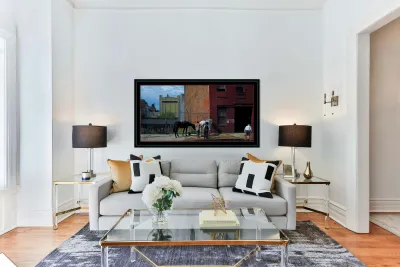 BACKSIDE OF NEW YORK Reproduction