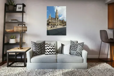 Exploring Marienplatz and the famous town hall in Munich German Reproduction