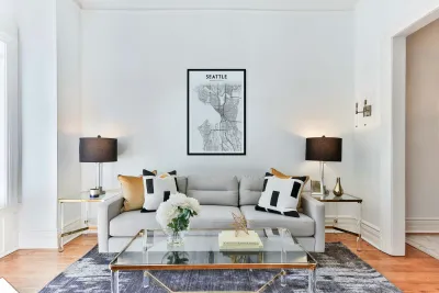 Seattle portrait 2 3 Reproduction