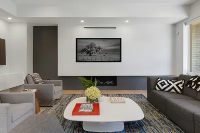 Lone Tree in Saint Bernards-1 Reproduction