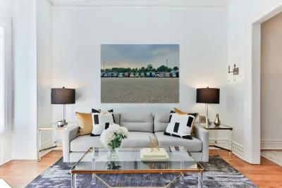 Bus Line Jakarta Reproduction