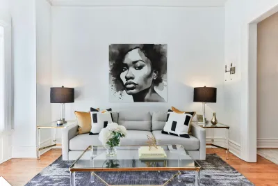 Silhouette of Strength Collection 1 - The Artful Mane 42 Reproduction