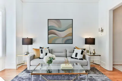 A Touch of Color 2: Celebrating Hue at The Artful Mane 40 Reproduction