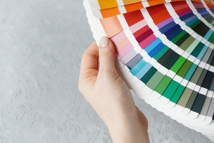THE ART OF PAIRING COLORS HARMONIOUSLY